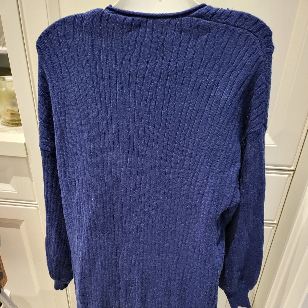 Cardigan - Picture 2 of 3